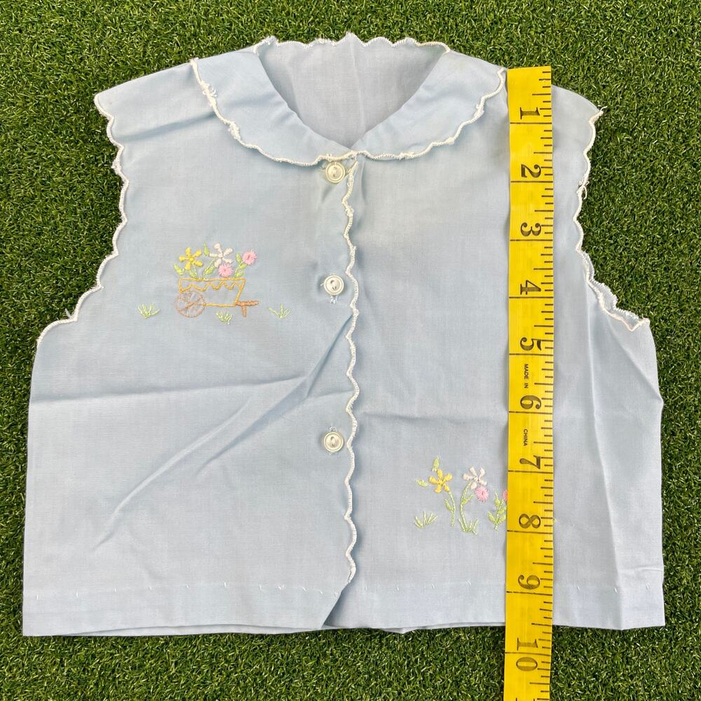 Vintage Blue Sleeveless Scallop Trim Embroidered Button Shirt 2T - Picture 4 of 5